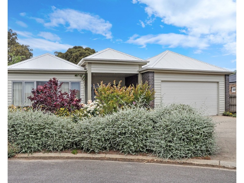12 Gratton Street, Port Fairy VIC 3284