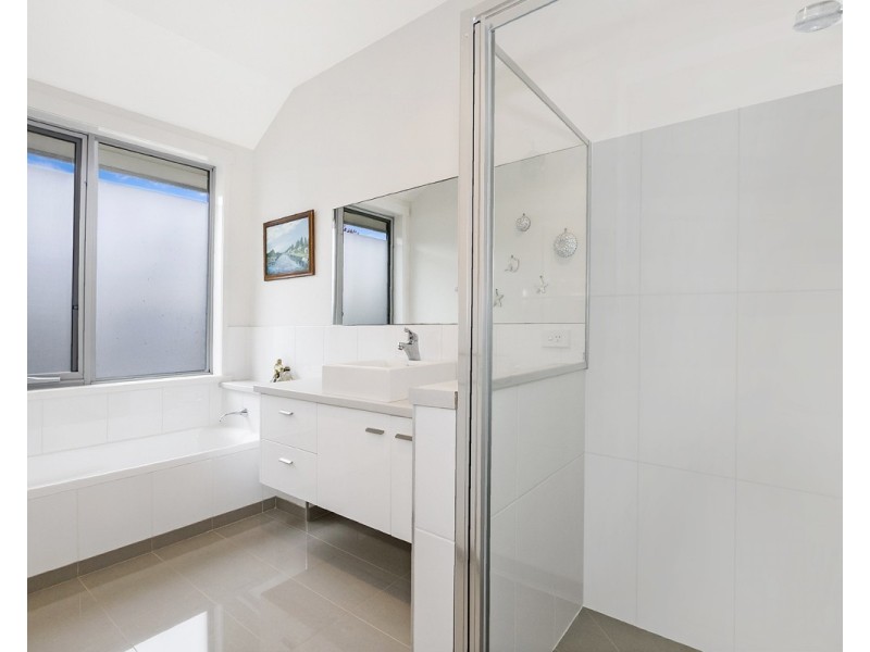 12 Gratton Street, Port Fairy VIC 3284