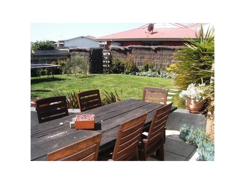 5 ANNA CATHERINE DRIVE, Port Fairy VIC 3284