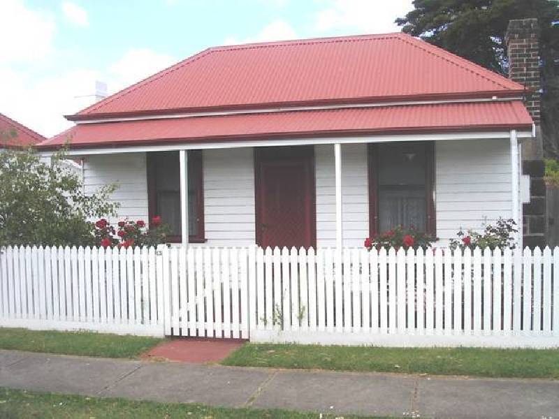 13 James Street, Port Fairy VIC 3284