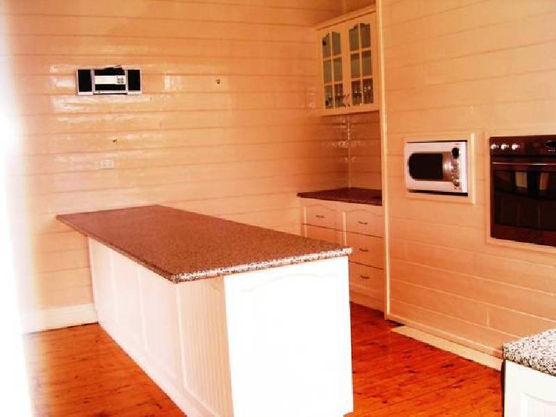 20 Heckfield Street, Macarthur VIC 3286