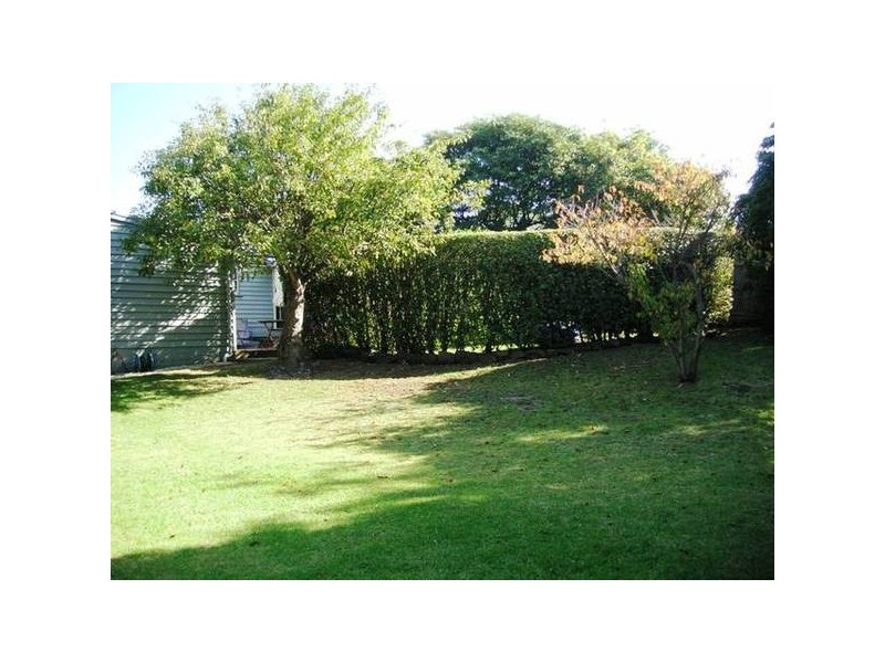 8 Earl Street, Port Fairy VIC 3284