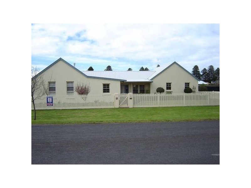 17 Regent street, Port Fairy VIC 3284