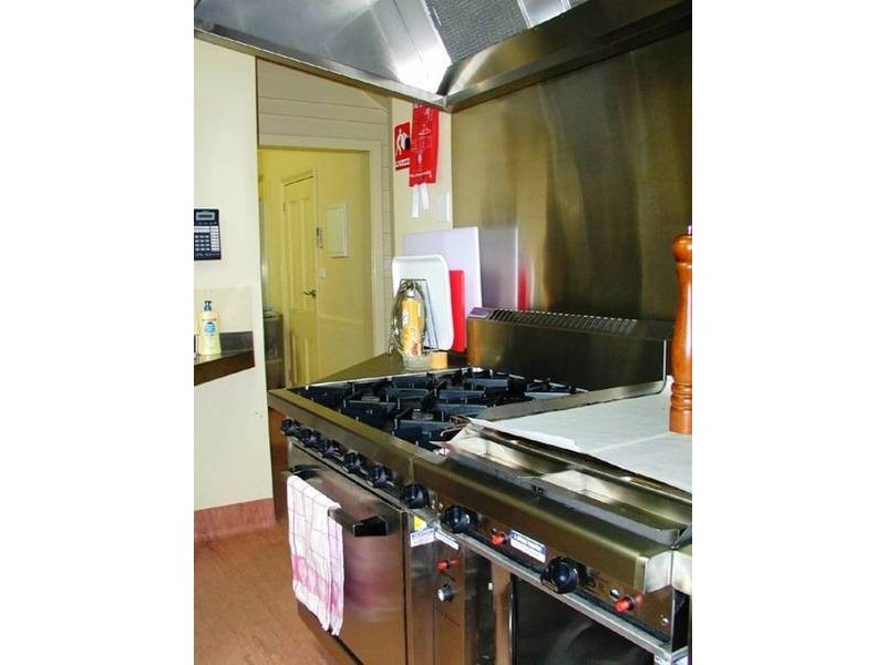 42 Sackville Street, Port Fairy VIC 3284