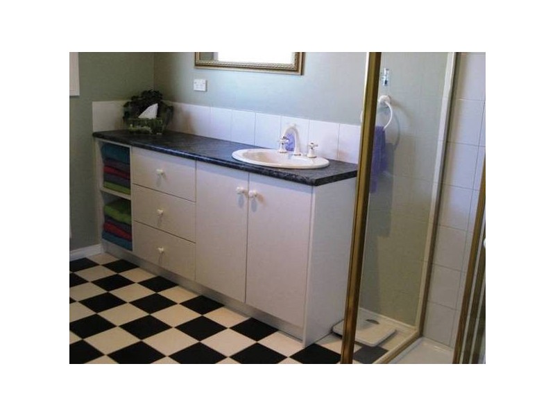 93 Albert Road, Port Fairy VIC 3284