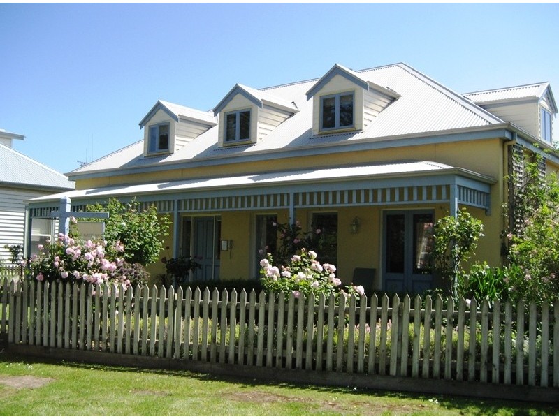 22 Gipps Street, Port Fairy VIC 3284
