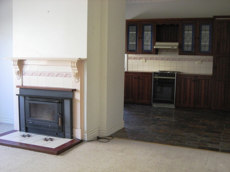 121 Commercial Road, Koroit VIC 3282