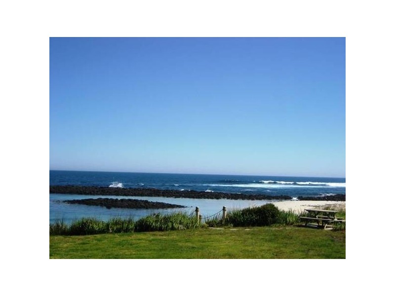 Thistle Place, Port Fairy VIC 3284