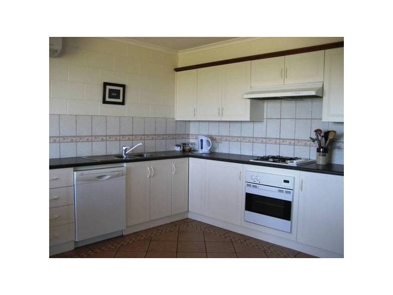 Thistle Place, Port Fairy VIC 3284