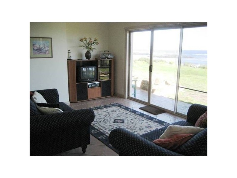 Thistle Place, Port Fairy VIC 3284