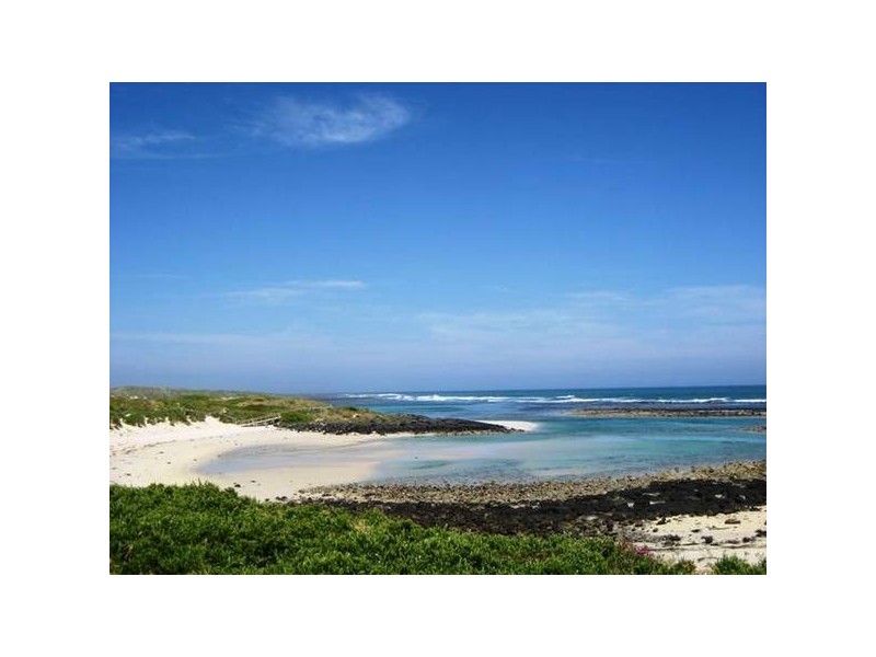 12 Ocean Drive, Port Fairy VIC 3284