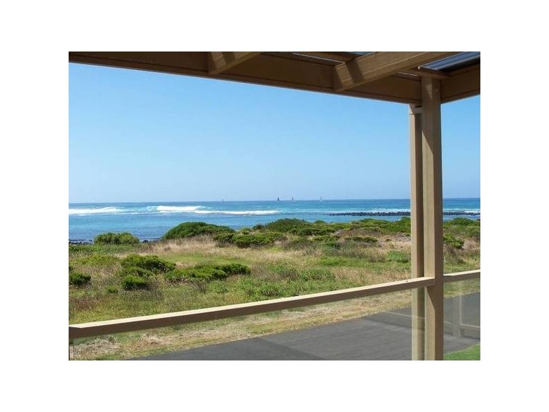 100 Ocean Drive, Port Fairy VIC 3284
