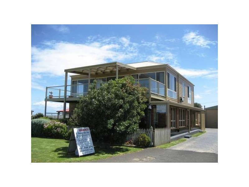 100 Ocean Drive, Port Fairy VIC 3284
