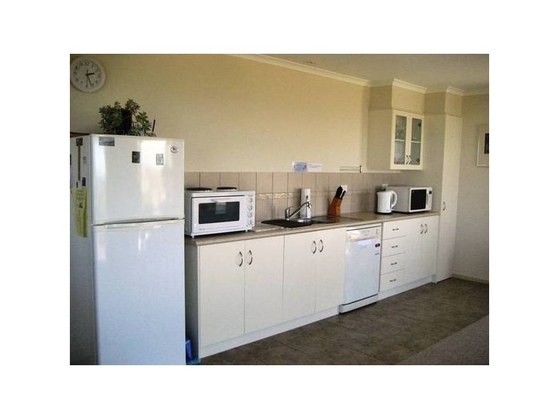 100 Ocean Drive, Port Fairy VIC 3284