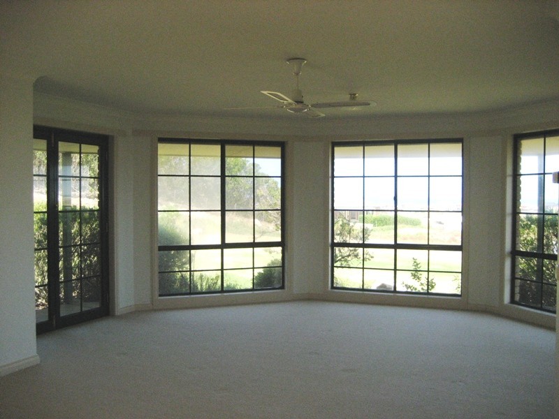 8 Thistle Place, Port Fairy VIC 3284