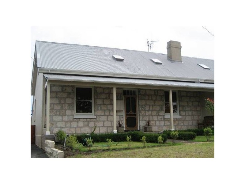 32 Albert Street, Port Fairy VIC 3284