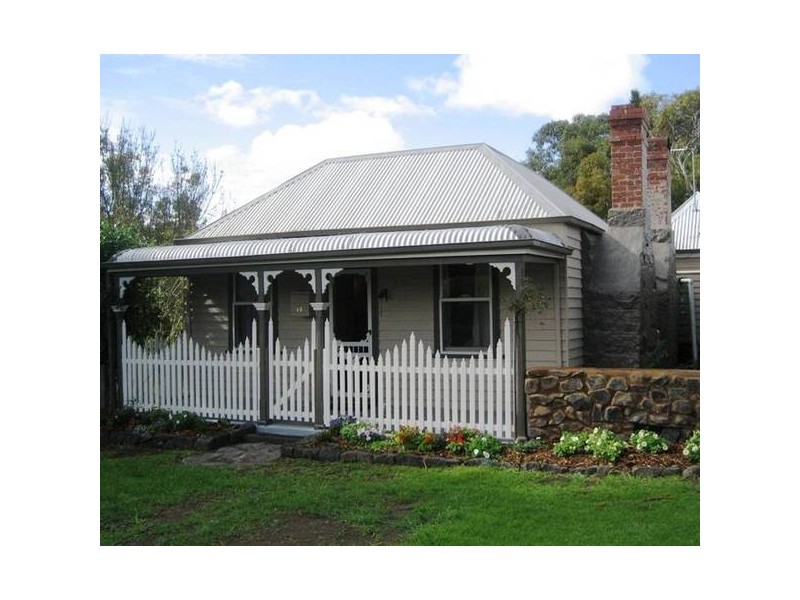19 Albert Street, Port Fairy VIC 3284