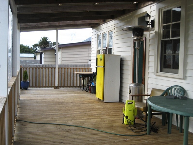 154 Princes Highway, Port Fairy VIC 3284