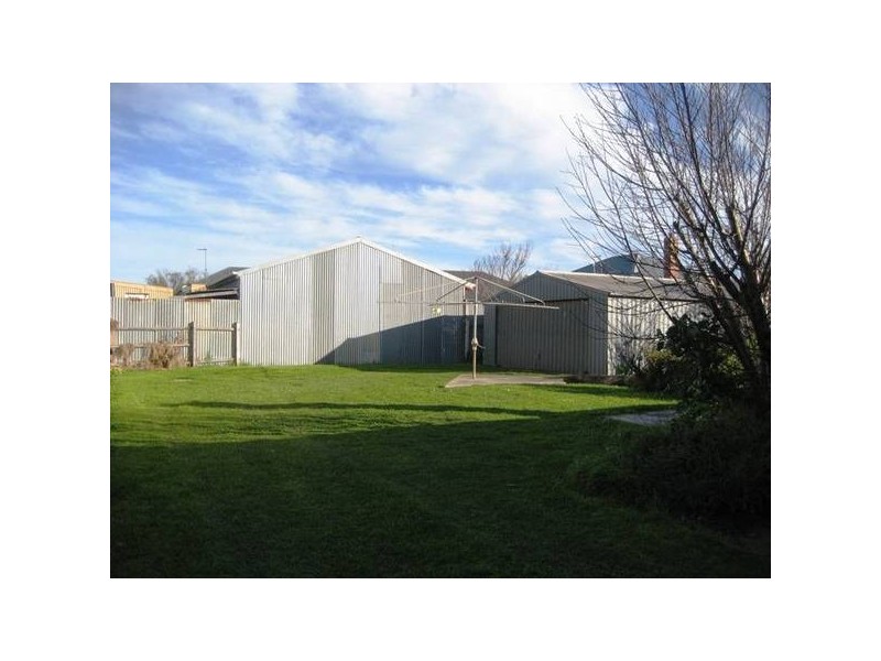 69 Cox Street, Port Fairy VIC 3284