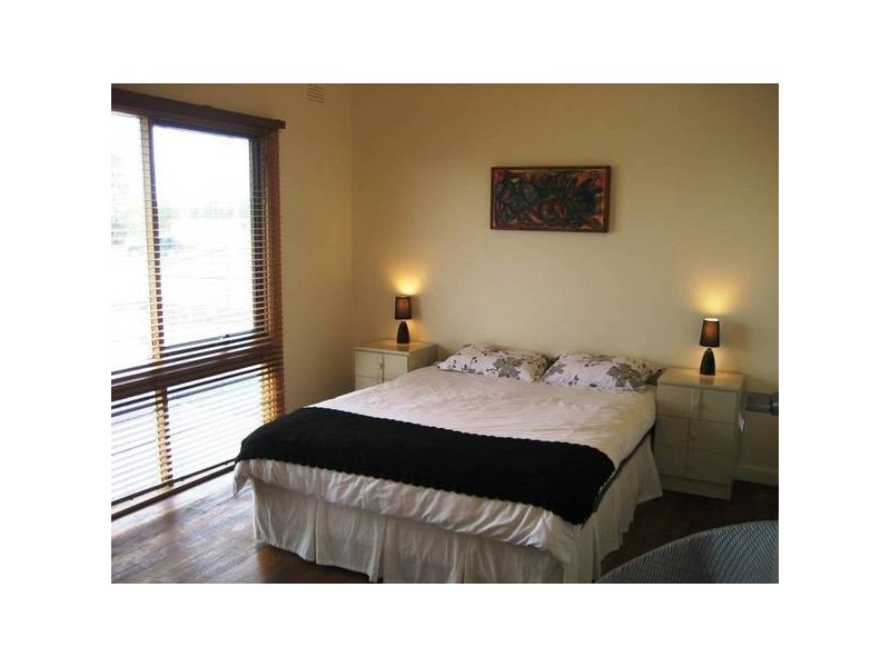 158 Princes Highway, Port Fairy VIC 3284