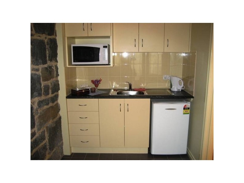 42 Sackville Street, Port Fairy VIC 3284