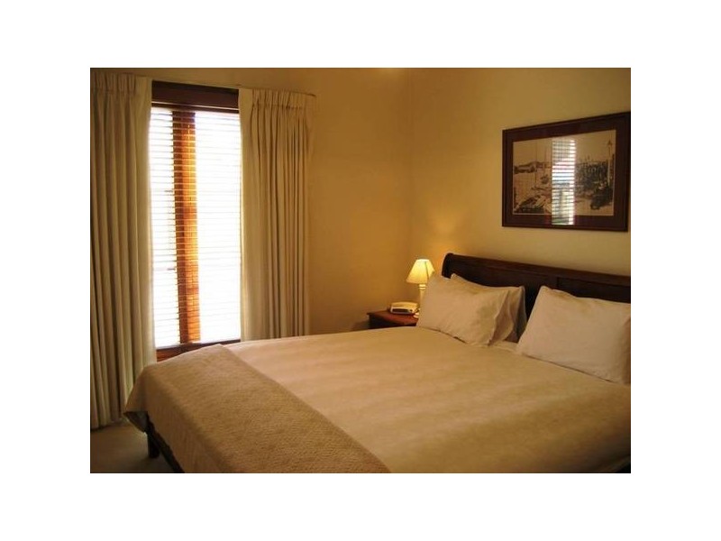 55 Bank Street, Port Fairy VIC 3284