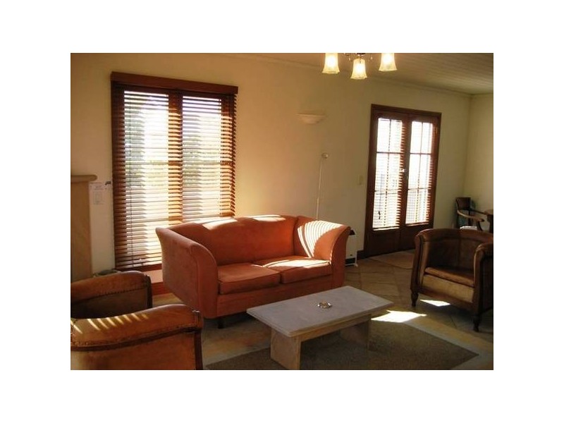 55 Bank Street, Port Fairy VIC 3284