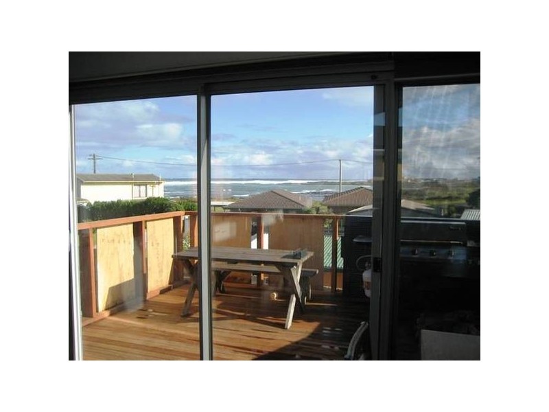 27 Reardon Street, Port Fairy VIC 3284