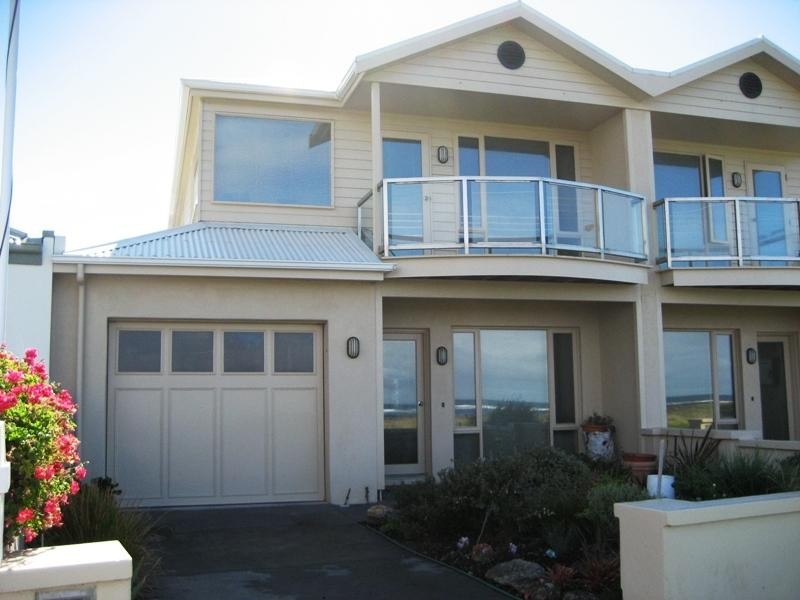 44 Ocean Drive, Port Fairy VIC 3284