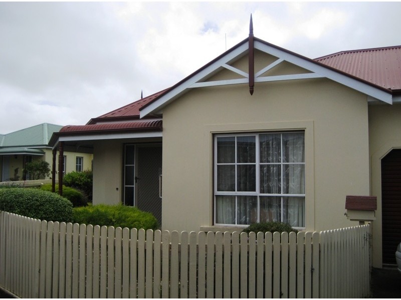 2/54 Gipps Street, Port Fairy VIC 3284