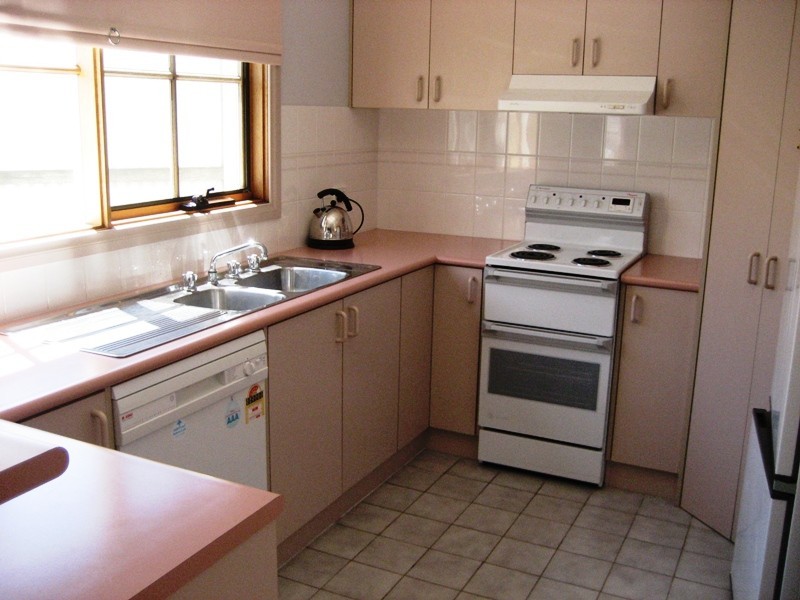 2/54 Gipps Street, Port Fairy VIC 3284