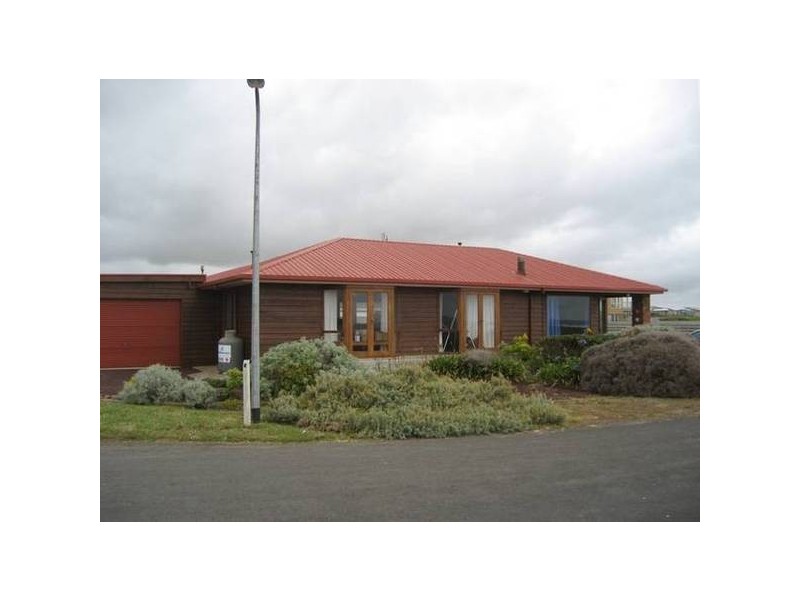 108 Ocean Drive, Port Fairy VIC 3284