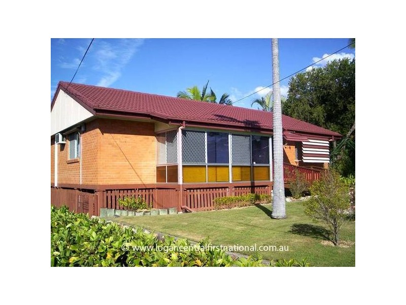 15 Dorothy Street, Woodridge QLD 4114