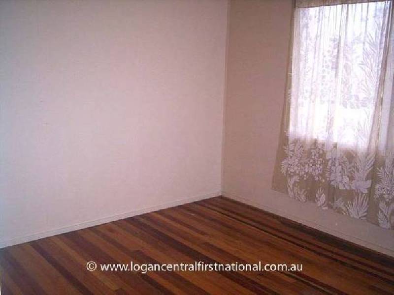 6 North Road, Woodridge QLD 4114