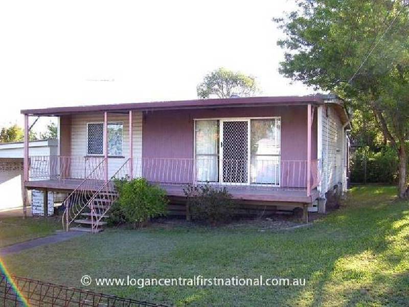 4 Welbeck Street, Logan Central QLD 4114