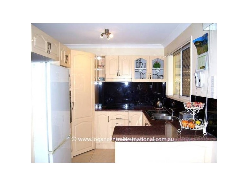 Crestmead QLD 4132