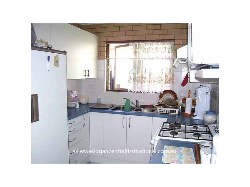 6 Ballow Street, Amity Point QLD 4183