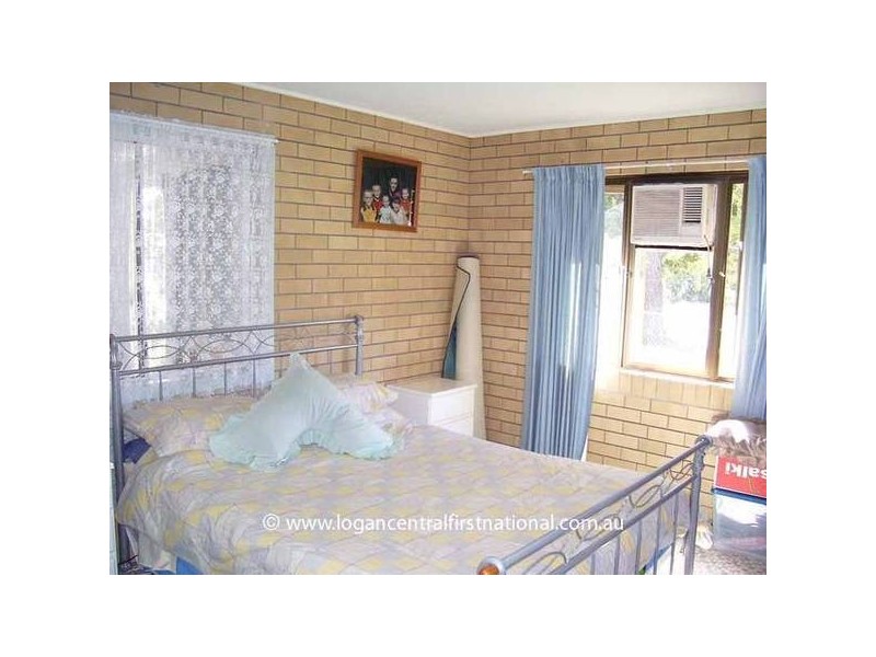 6 Ballow Street, Amity Point QLD 4183