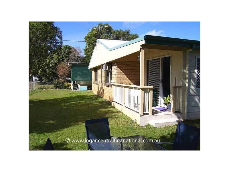 6 Ballow Street, Amity Point QLD 4183