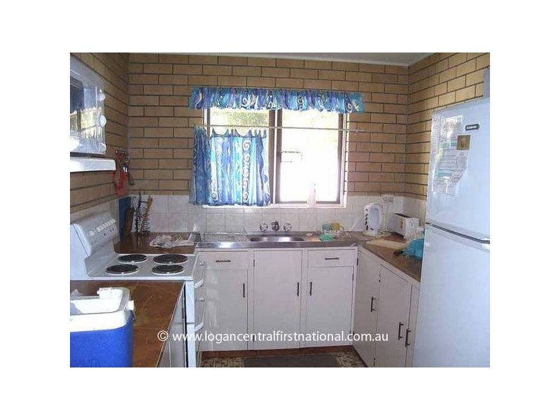 6 Ballow Street, Amity Point QLD 4183