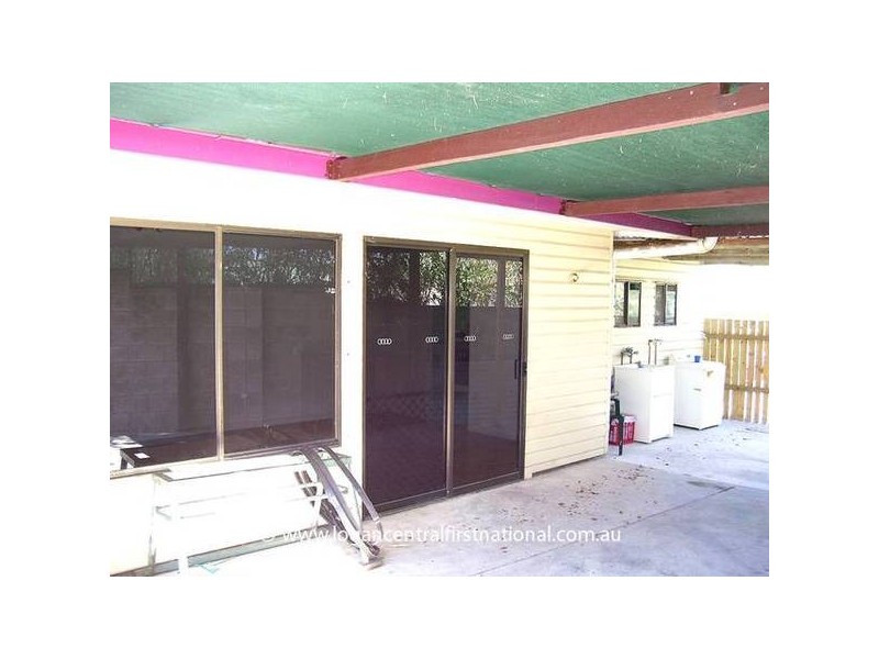 2a Welbeck Street, Logan Central QLD 4114