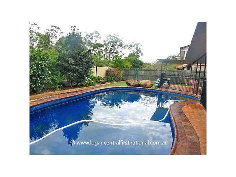 11 Ariel Ave, Kingston QLD 4114