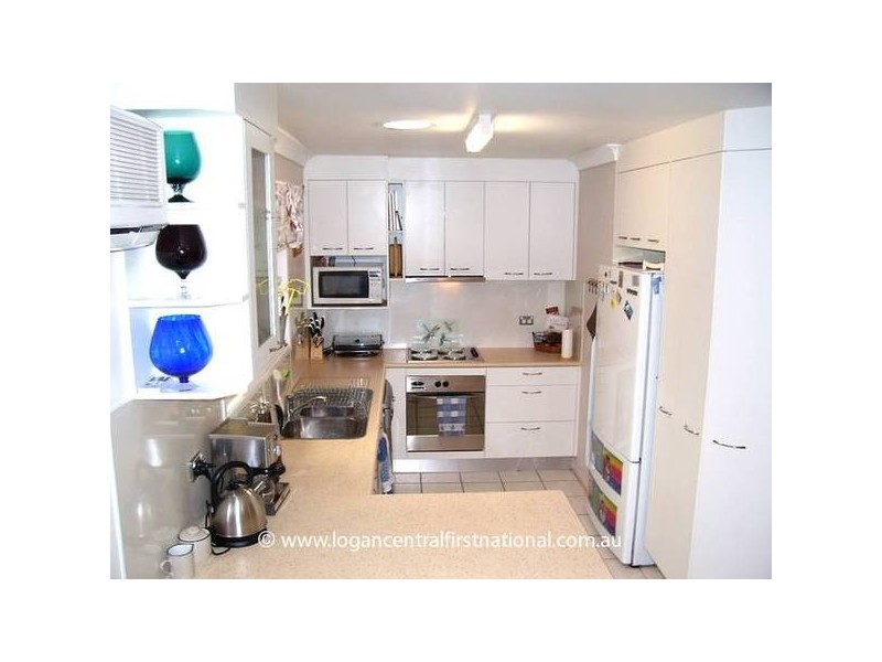 24 Royena Court, Crestmead QLD 4132