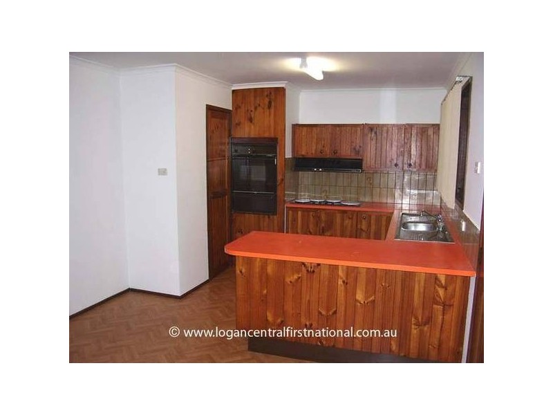 13 Sarah Street, Loganlea QLD 4131
