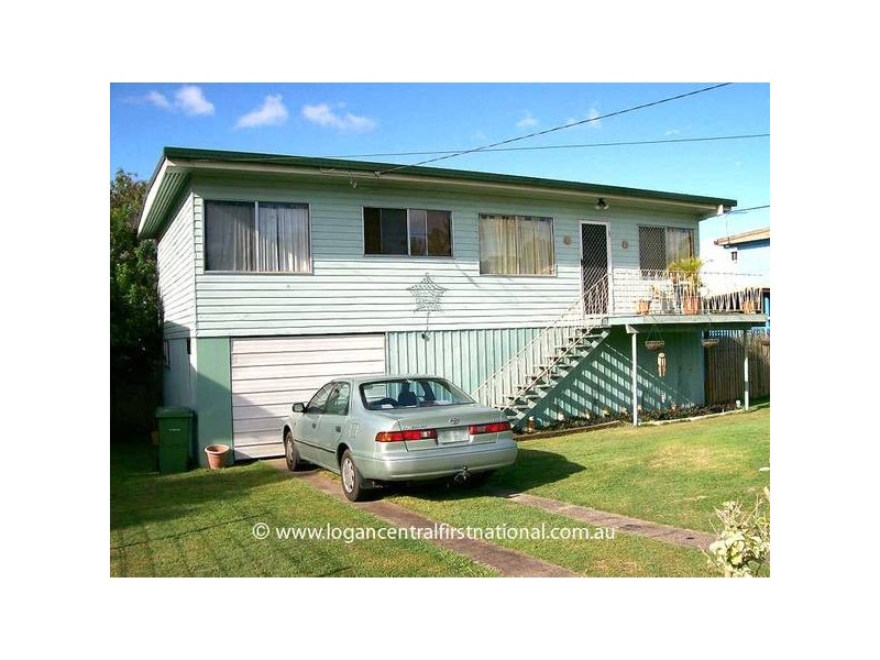 5 Sandra Street, Kingston QLD 4114