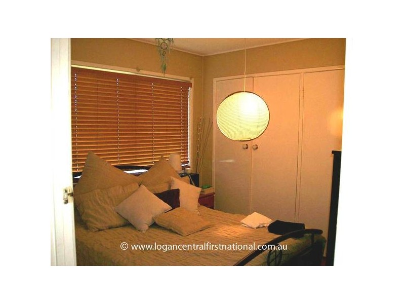 5 Sandra Street, Kingston QLD 4114