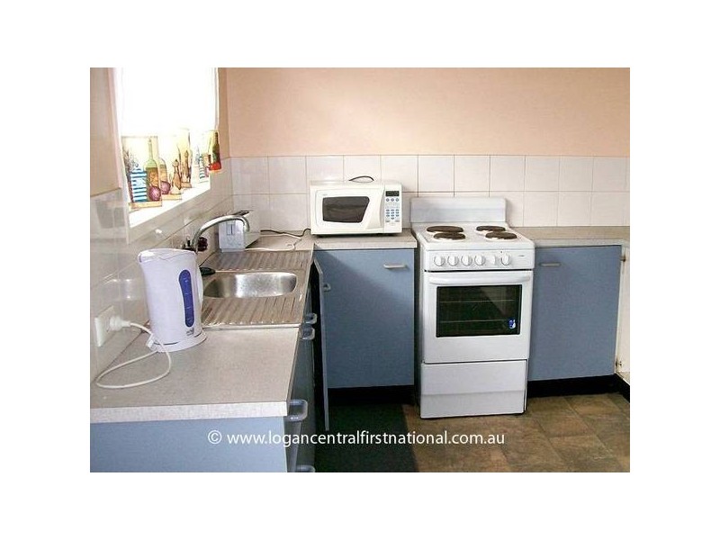 12 Pearl Street, Kingston QLD 4114