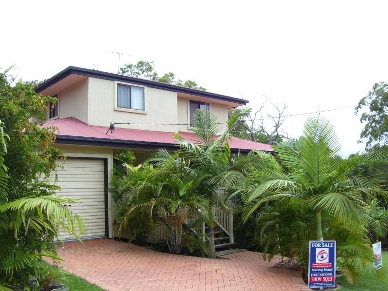 23 Baracoota Street, Macleay Island QLD 4184