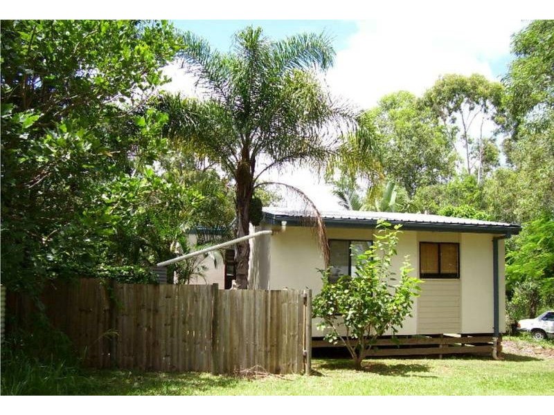 55 Francis Street, Macleay Island QLD 4184