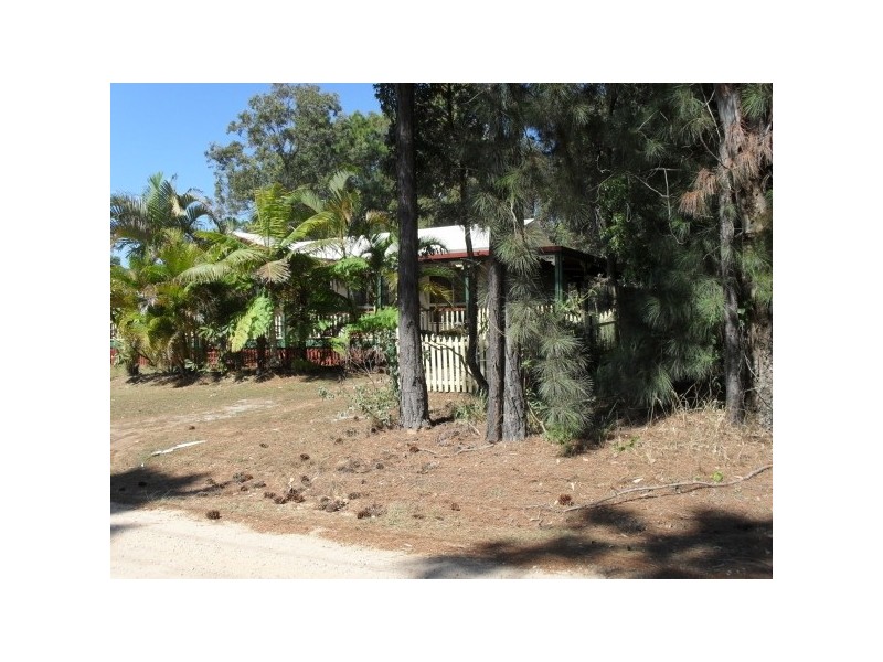 5 Vine Street, Macleay Island QLD 4184